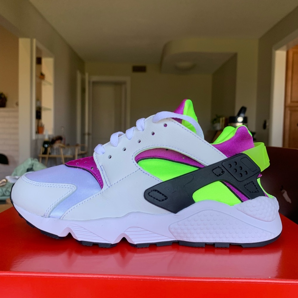 Nike Air Huarache Neon Yellow - Magenta